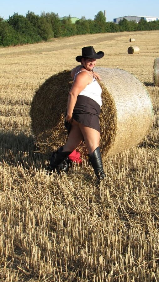 Posing in the cornfield ...