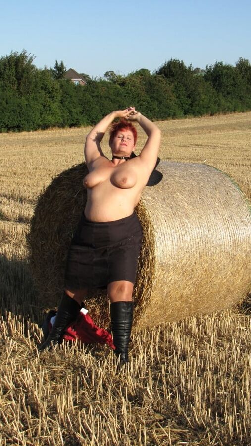 Posing in the cornfield ...