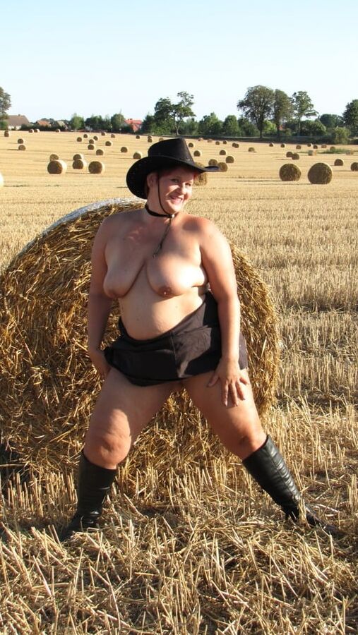 Posing in the cornfield ...