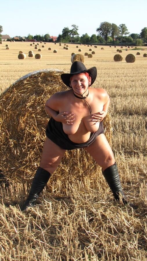Posing in the cornfield ...
