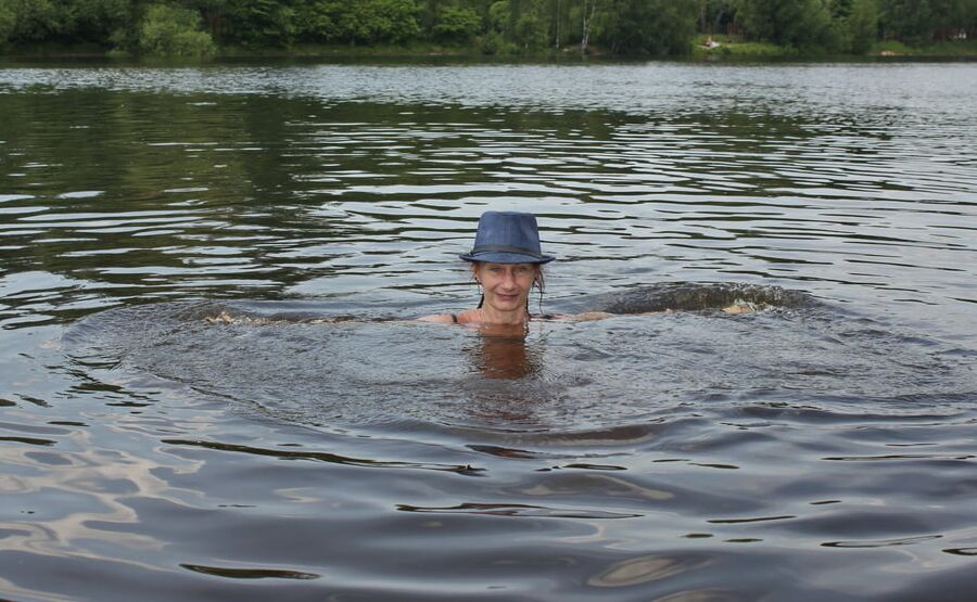 Bathing in Timiryazev-pond