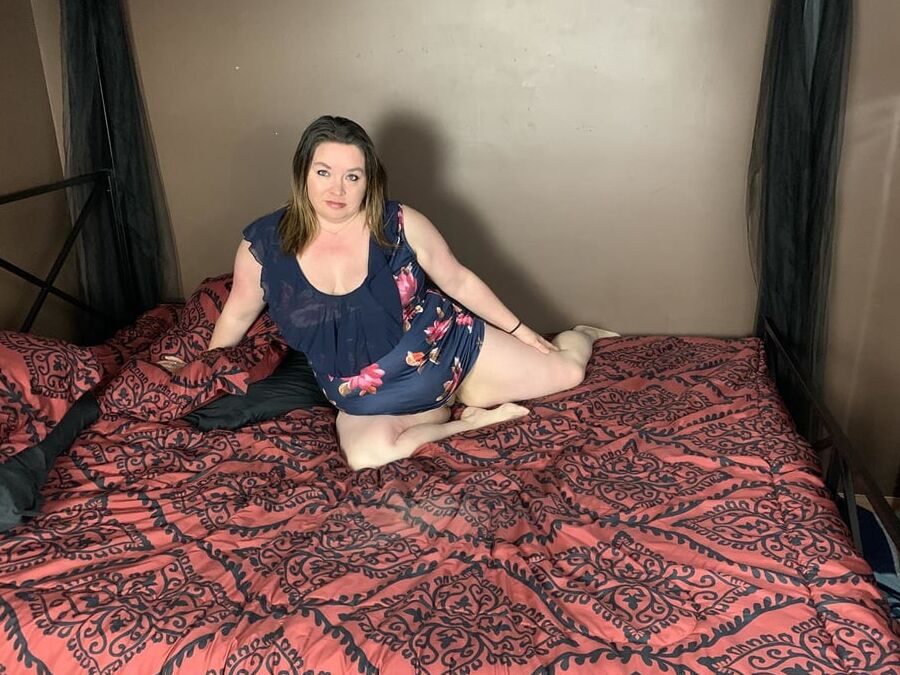 Sexy BBW Classy Pearl Pussy