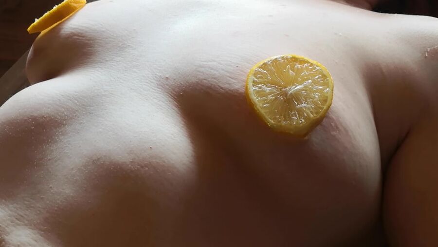 Citron on tits