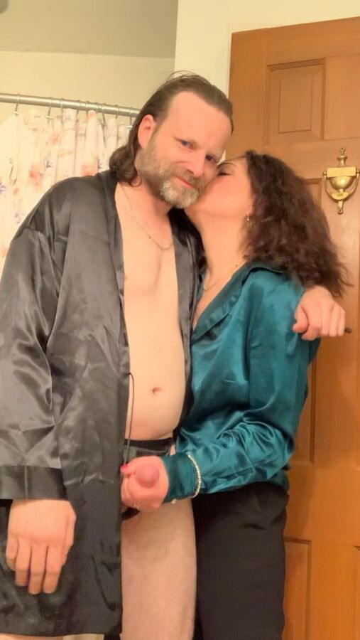 Italian Milf in Green Satin Blouse blows and gets fucked