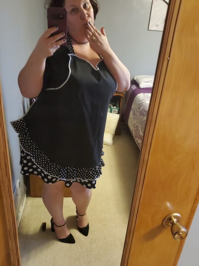 Hot milf bored durring quarantine - tit torture clamps vibe