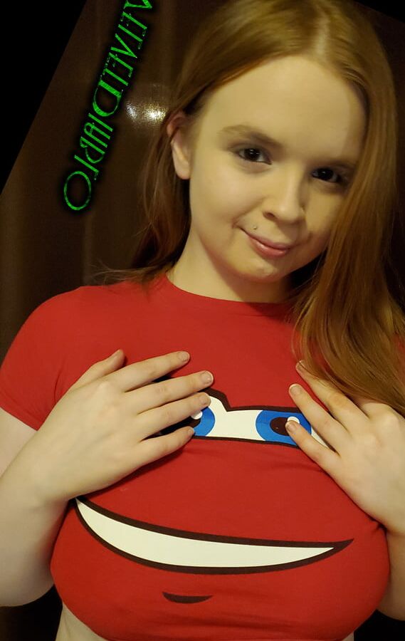 Horny Little Devil - Hot Thick Redhead - Week 213
