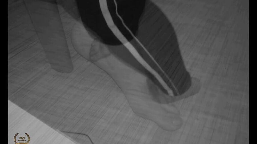 Her fucking feet