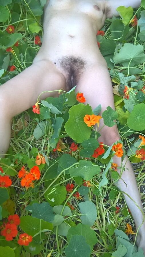 Hairy Milf JoyTwoSex With Flowers