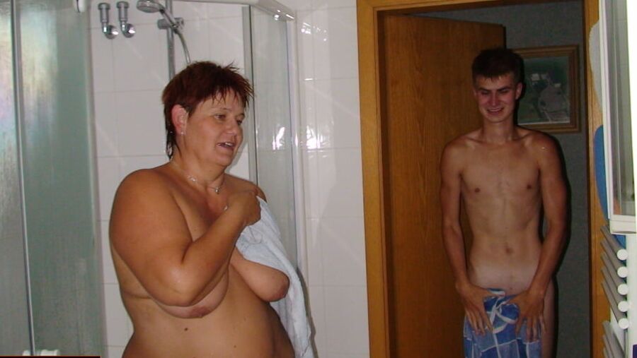 Sexdate with 18 year old ...