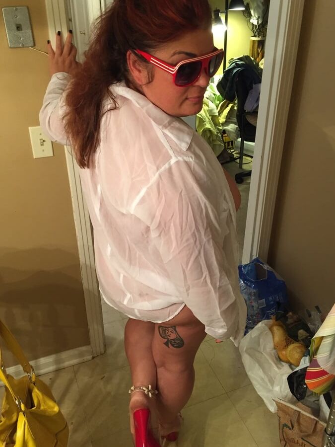Sexy BBW Hotwife in Red Heels