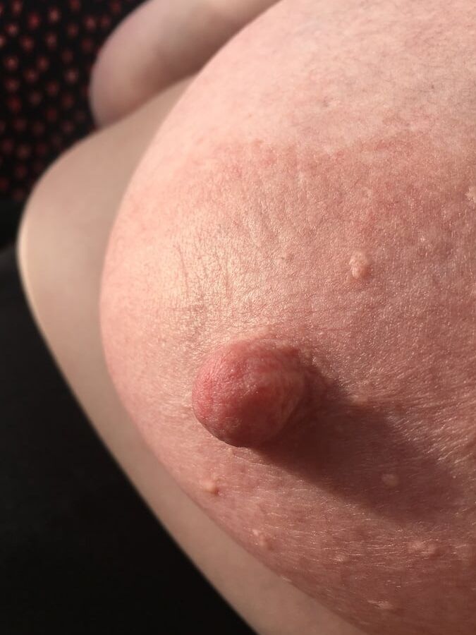 Chris44g Heavy hanging breasts