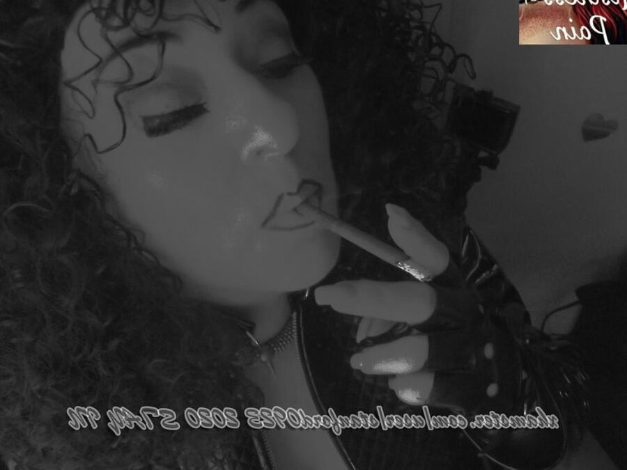 MISTRESS OF PAIN