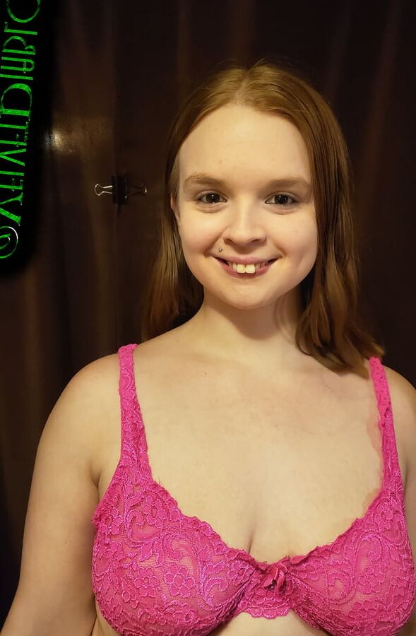 Biog Titty Slut Shows You What She's Got - Week 204