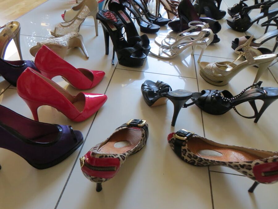 Wich of them should i take for thr presentation?