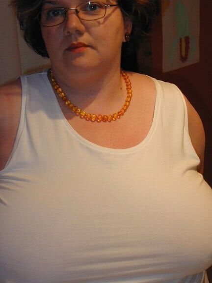 Chris44g White Vest