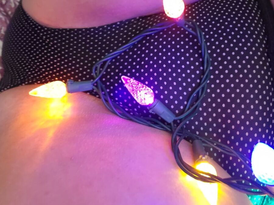 Sexy milf's holiday lights show