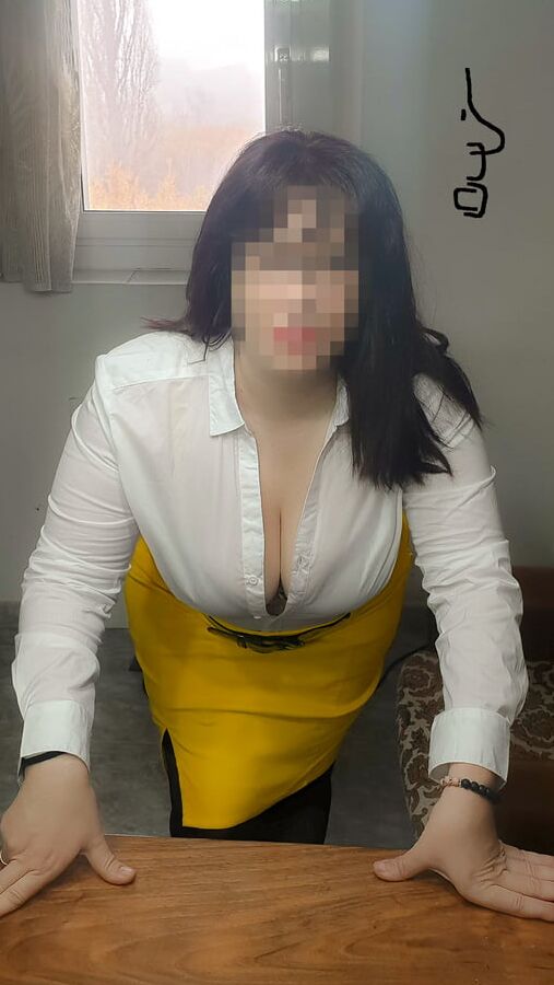 Slutty Secretary