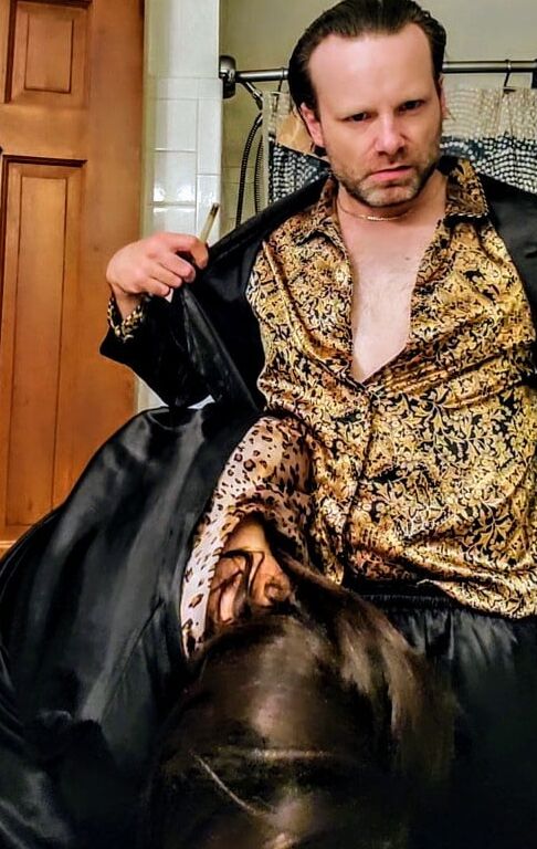 Kristian Troy the Satin Fetish ko g