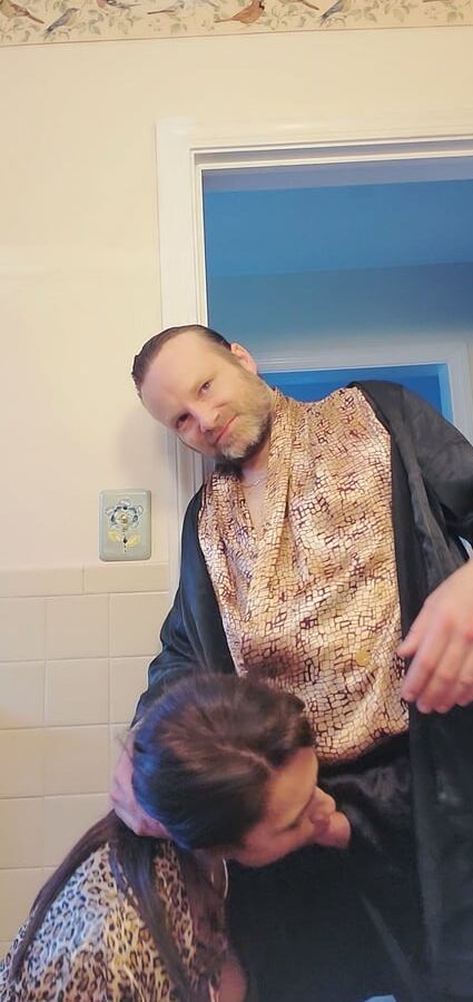 Kristian Troy the Satin Fetish ko g