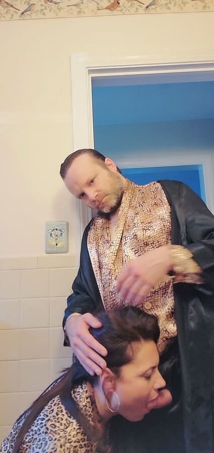 Kristian Troy the Satin Fetish ko g
