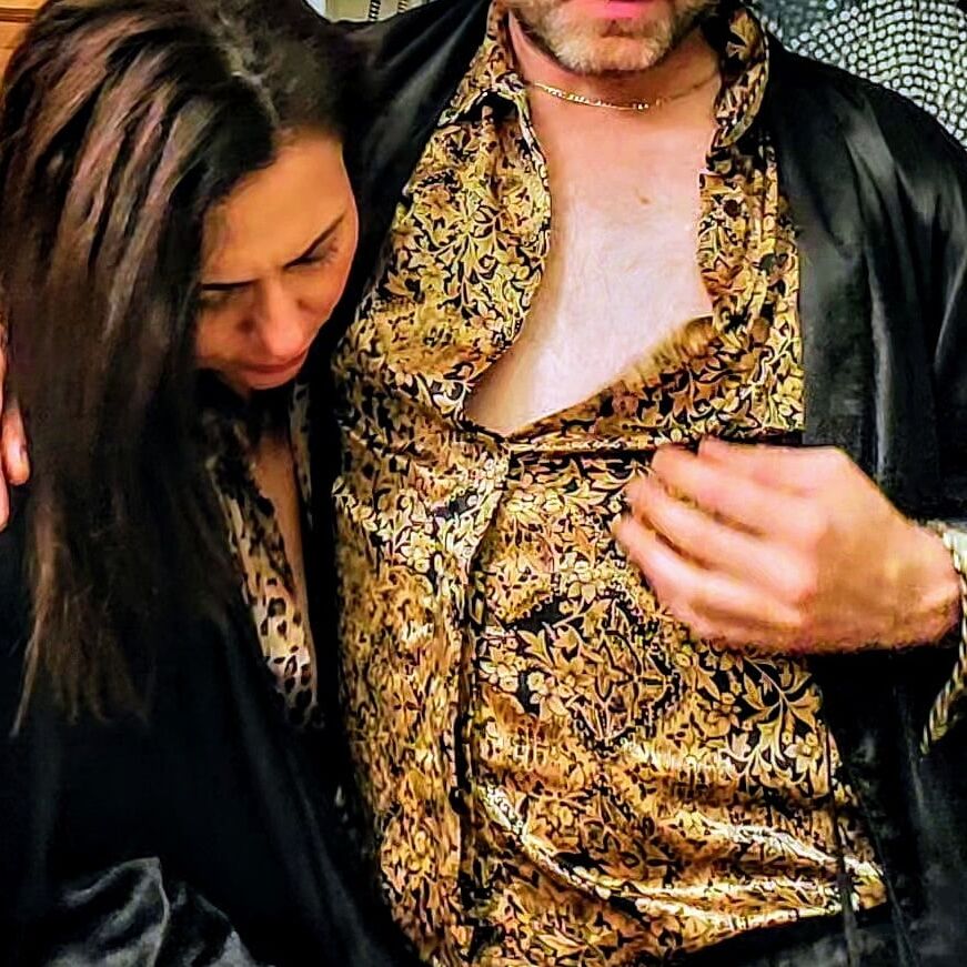 Kristian Troy the Satin Fetish ko g