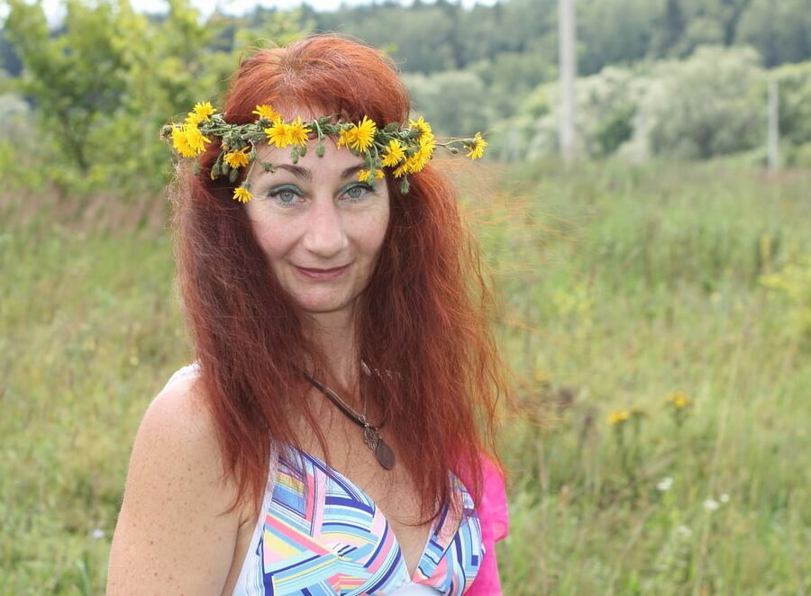 In Field with wreath