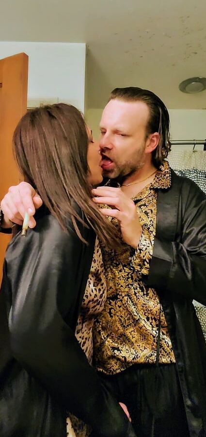 Kristian Troy the Satin Fetish ko g