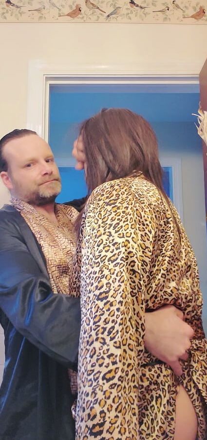 Kristian Troy the Satin Fetish ko g
