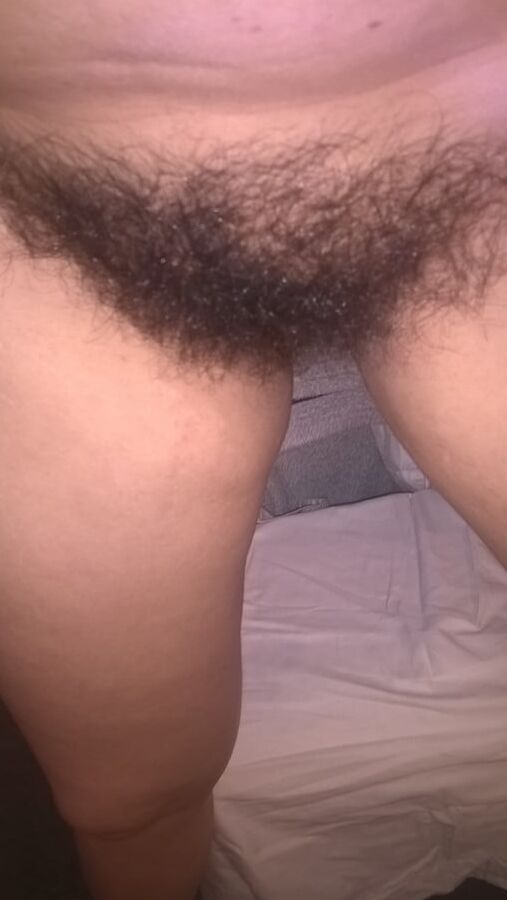 JoyTwoSex - Horny Hairy Selfies
