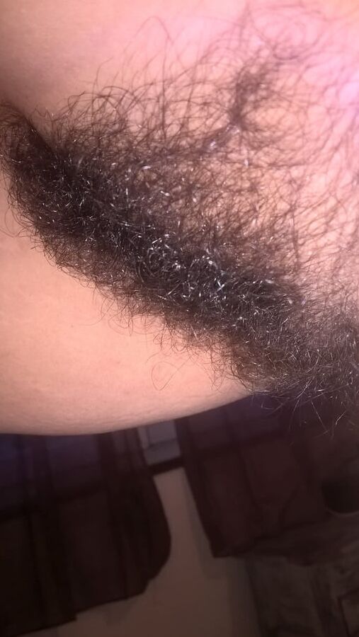 JoyTwoSex - Horny Hairy Selfies