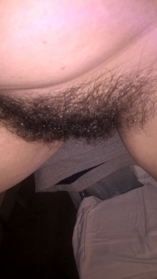 JoyTwoSex - Horny Hairy Selfies