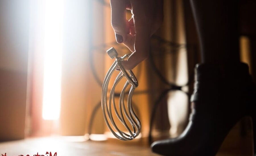 Chastity Keyholder and Cuckoldress - Mistress Kym