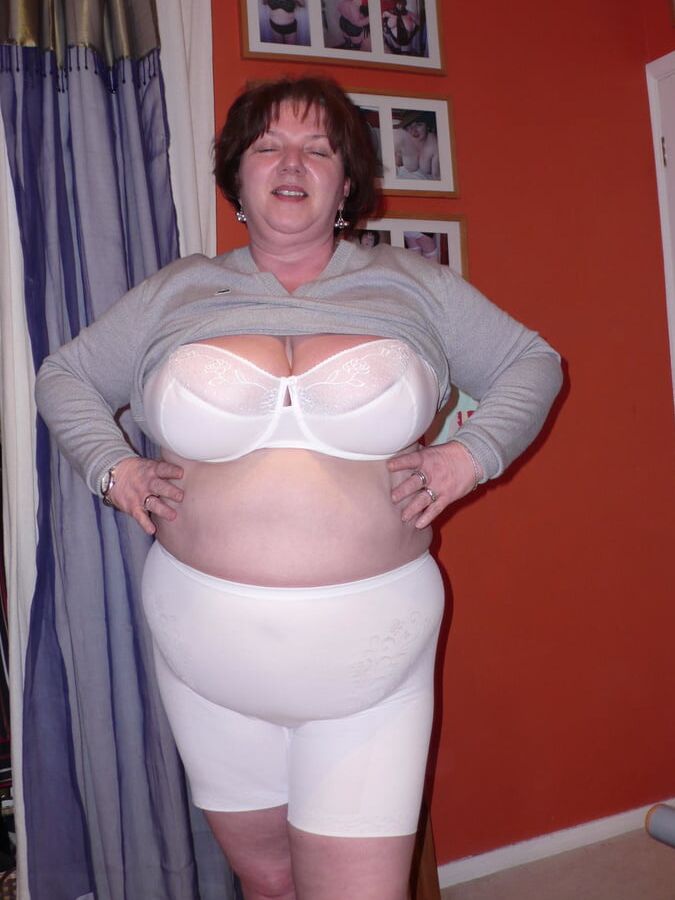 Chris44g White Full Knickers