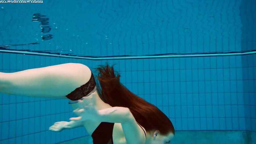 Vesta 1 UnderWaterShow
