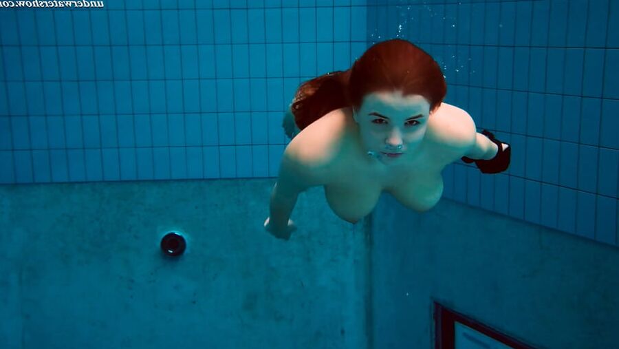 Vesta 1 UnderWaterShow