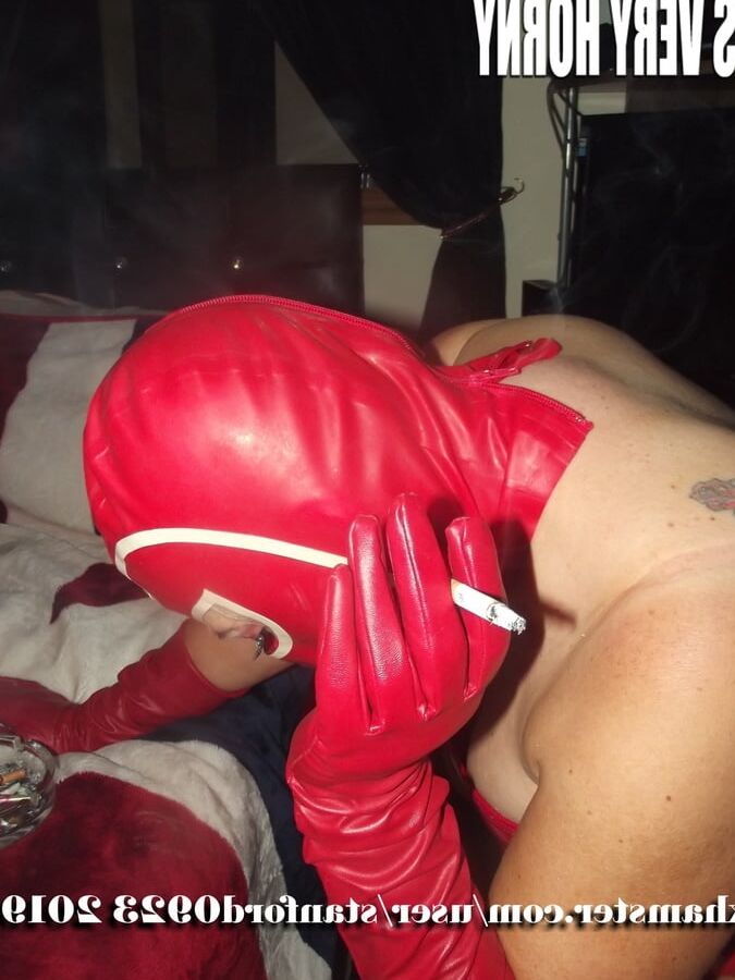 MASKED MATURE SLUT