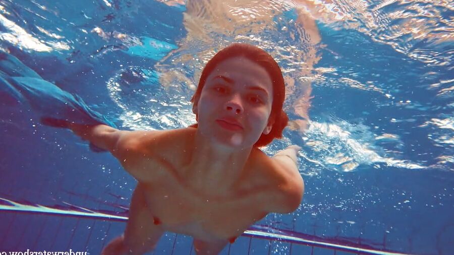 Marusia UnderWaterShow