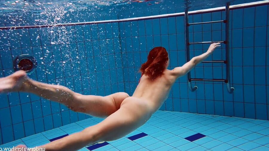Avenna Pt.2 UnderWaterShow