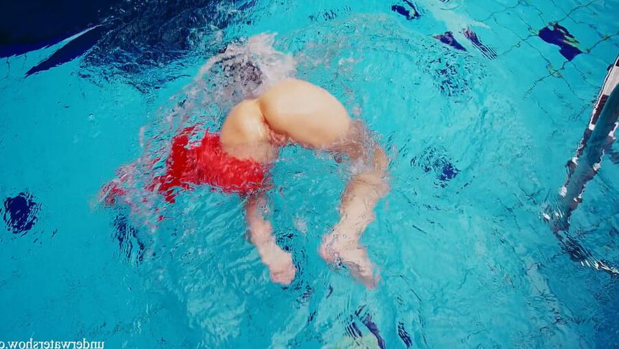 Avenna Pt.2 UnderWaterShow