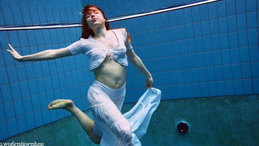 Marketa Pt.2 UnderWaterShow