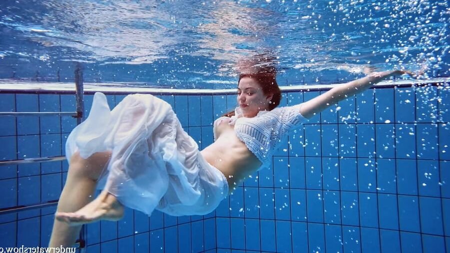 Marketa Pt.2 UnderWaterShow