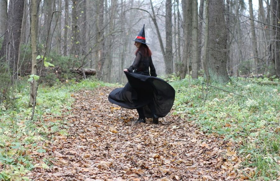 Dancing Witch