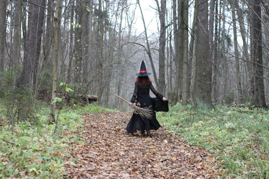 Dancing Witch