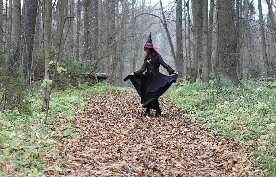 Dancing Witch