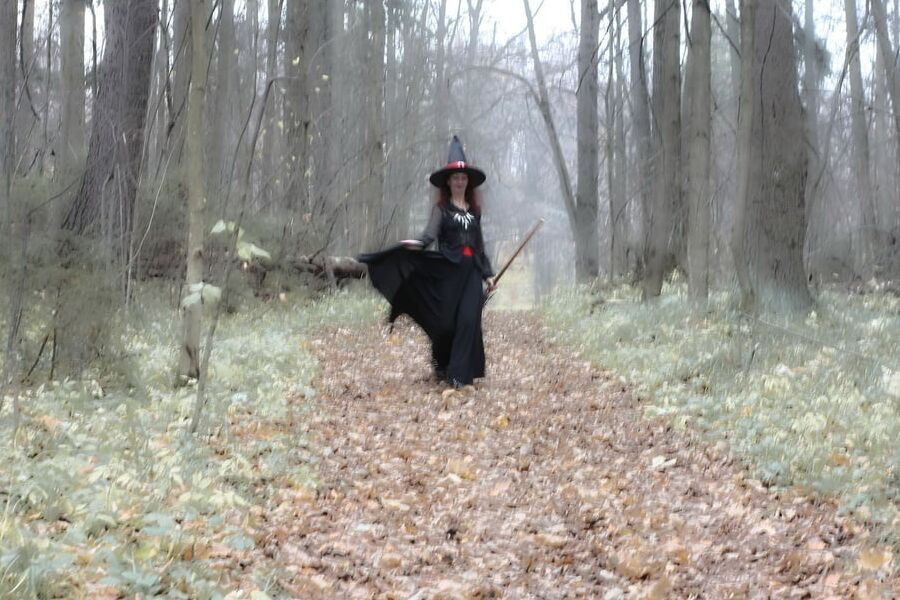 Dancing Witch