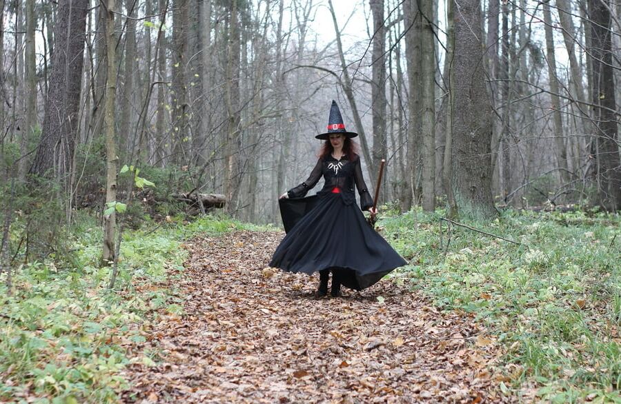 Dancing Witch