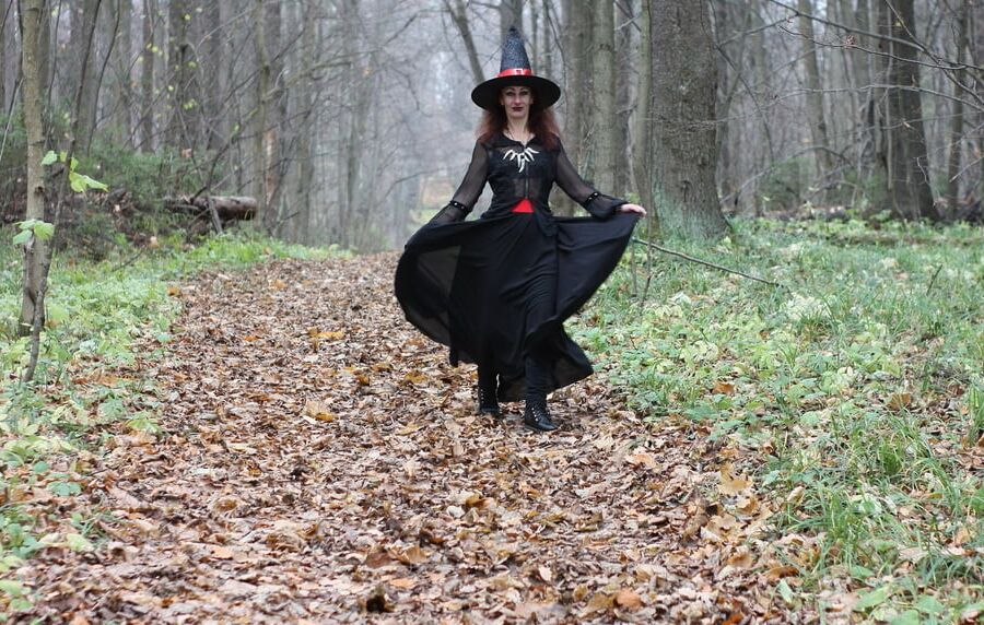 Dancing Witch