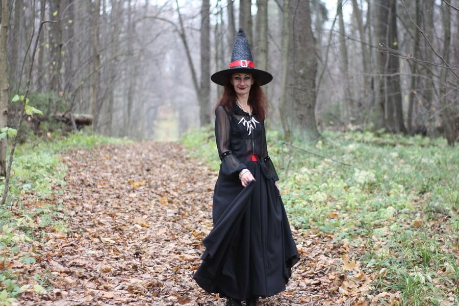 Dancing Witch