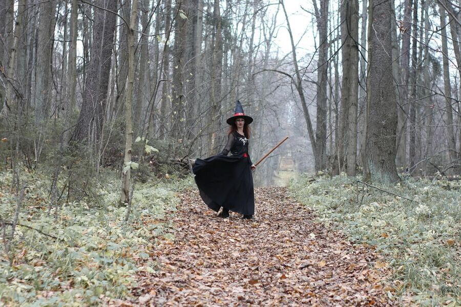 Dancing Witch