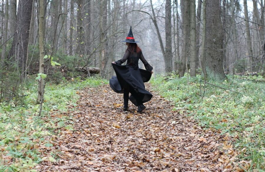 Dancing Witch